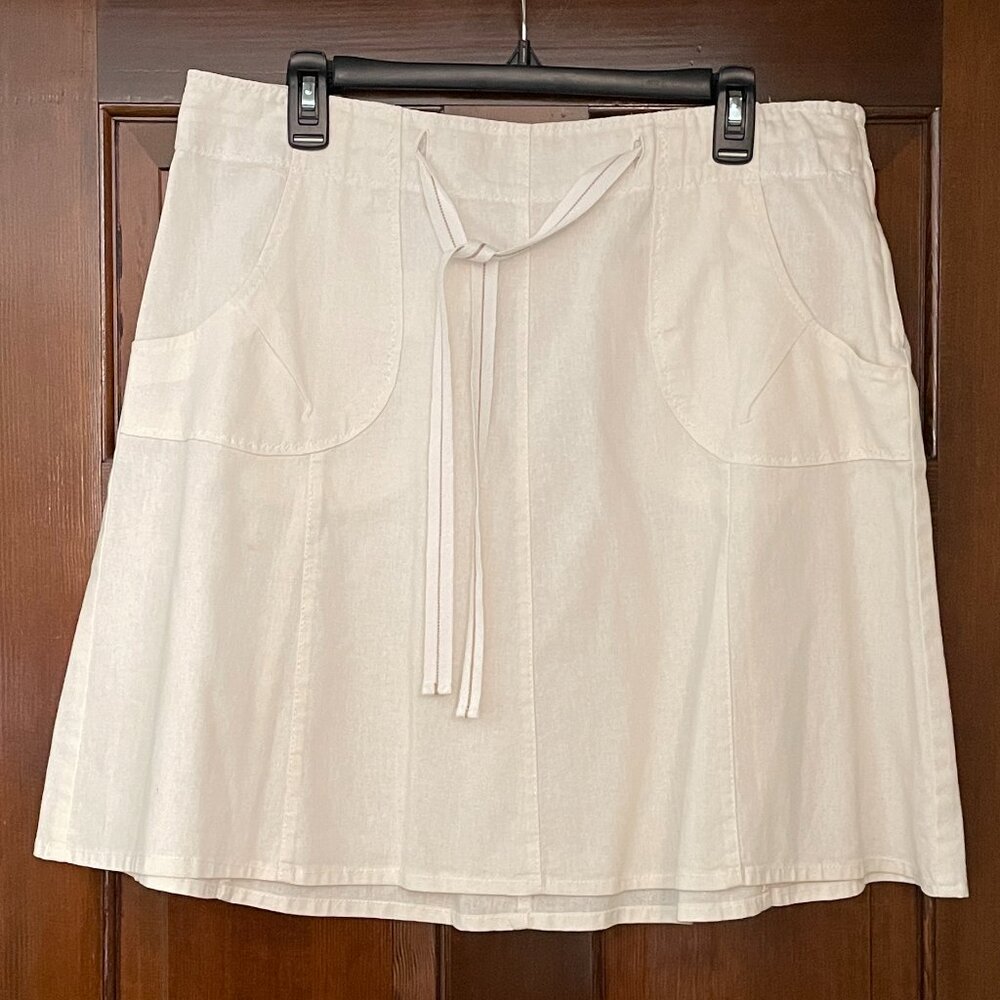 Size 14 H&M L.O.G.G. white linen-blend skirt